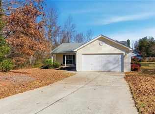 238 Ivy Hills Cir, Mount Airy, GA 30563