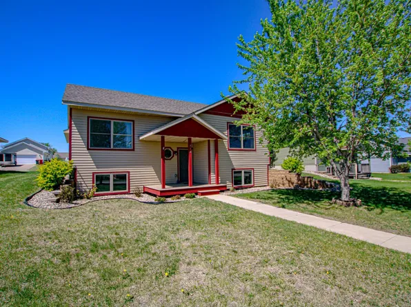938 Abbygail Dr, Alexandria, MN 56308