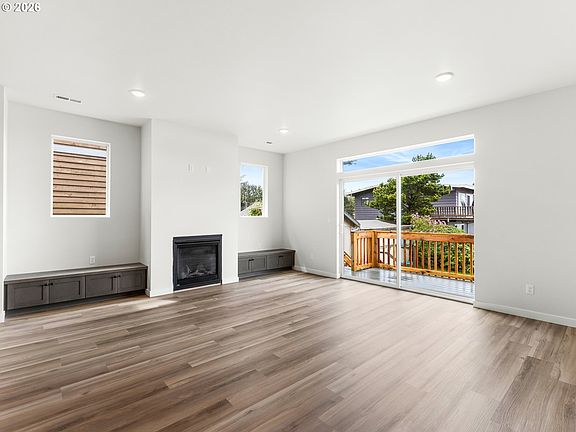 2nd image of 331 SE Jetty Ave