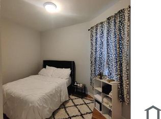 1518 E 75th St FLOOR 1, Chicago, IL 60619