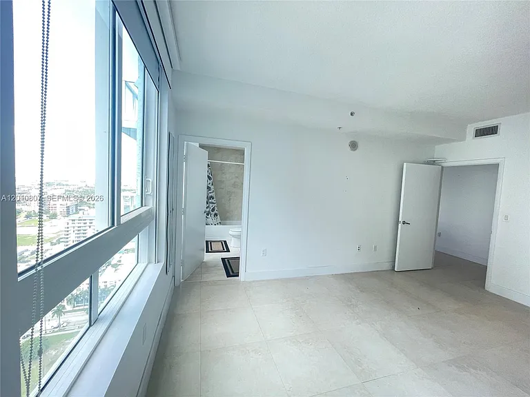 1900 N Bayshore Dr #3311 — Photo 10