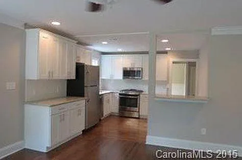 2210 Chatham Ave — Photo 3