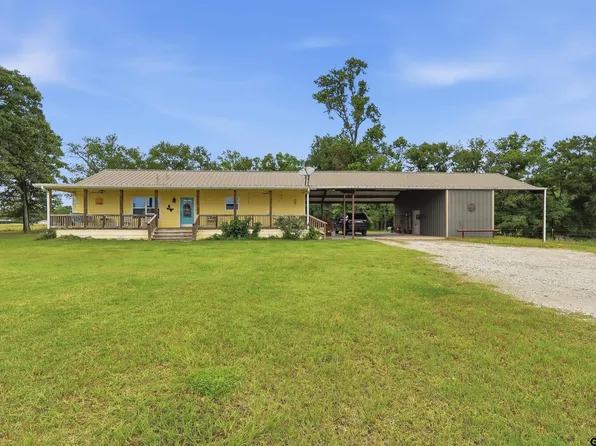 2544 County Road 1412, Bogata, TX 75417