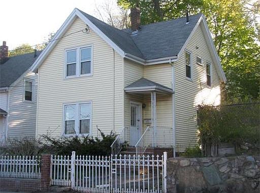 2nd image of 1485 River St