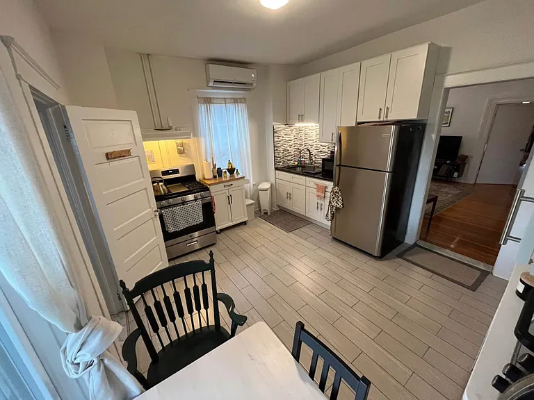 53 S Washington St #1 — Photo 4