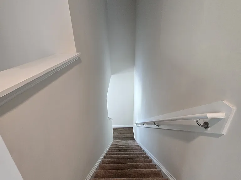 344 Quarryrock Rd — Photo 31