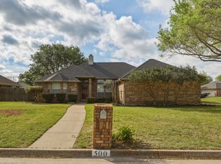 500 Bluebonnet Dr, Burleson, TX 76028