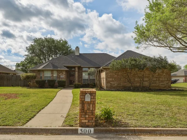 500 Bluebonnet Dr, Burleson, TX 76028