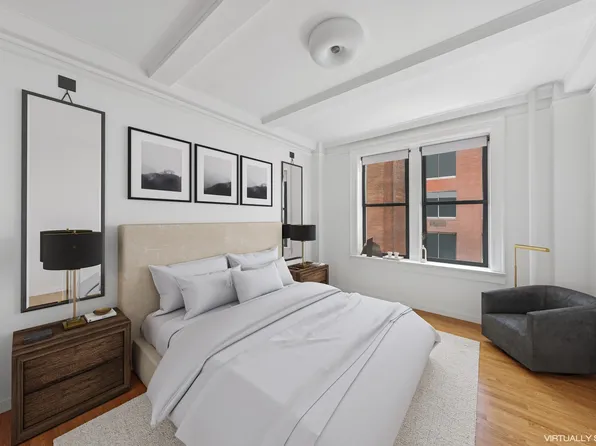 146 East 49th Street image 4 of 11