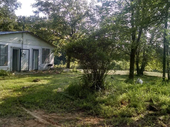1496 Quarry Rd, Union Grove, AL 35175