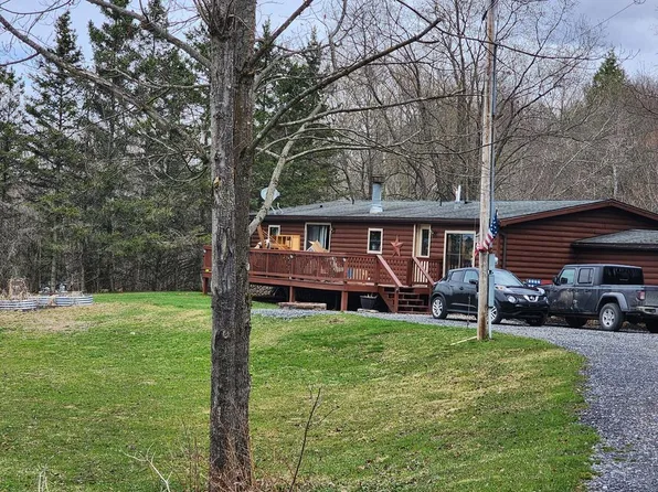 353 Scoville Hill Rd, Genesee, PA 16923