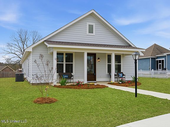 3rd image of 410 Legacy Blvd