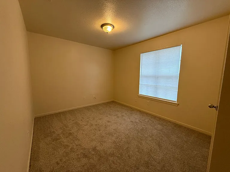 406 Brittney Way — Photo 11