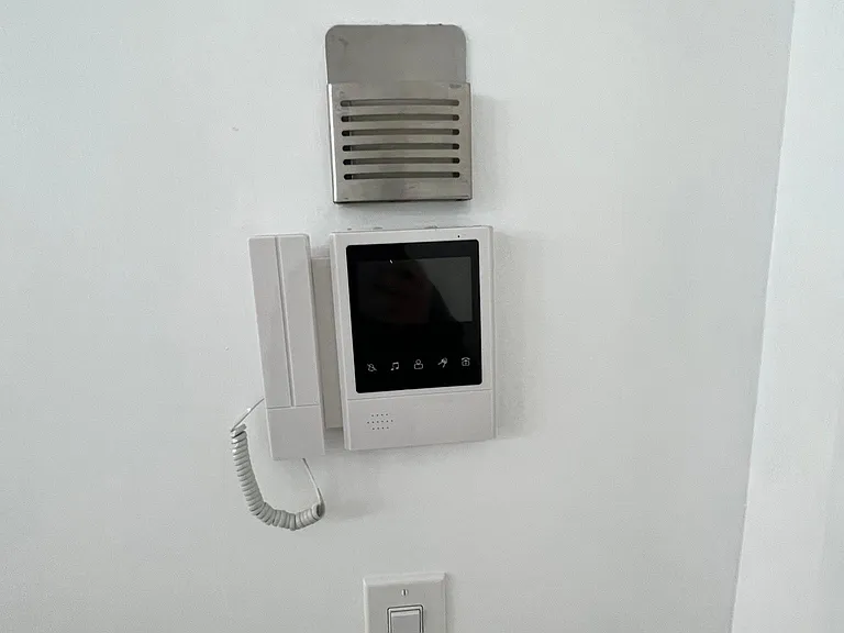 1043 S Grand Ave #8 — Photo 11