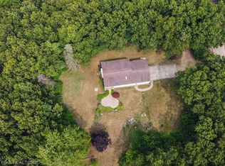 5817 Dora Ln, Clarkston, MI 48348