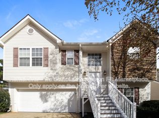 90 Greystone Cir, Hiram, GA 30141