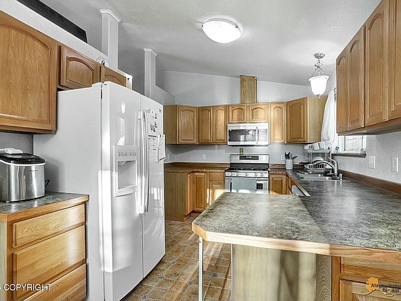 5th image of 6415 S Settlers Bay Dr