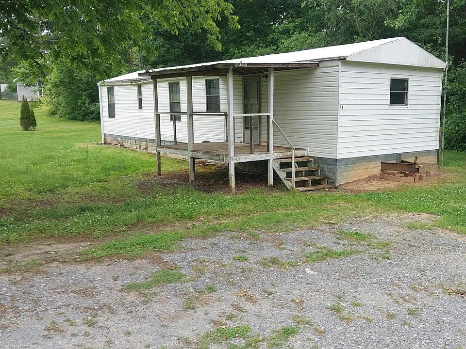 643 Oak Grove Rd