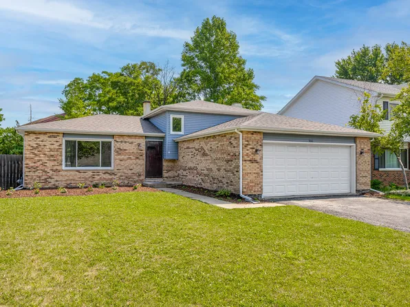 166 N Canyon Dr, Bolingbrook, IL 60490