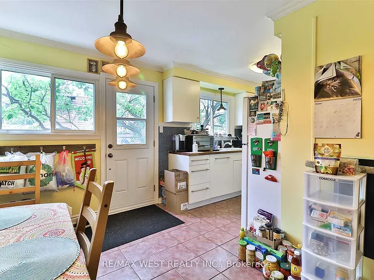 2354 Gareth Rd #MAIN — Photo 13