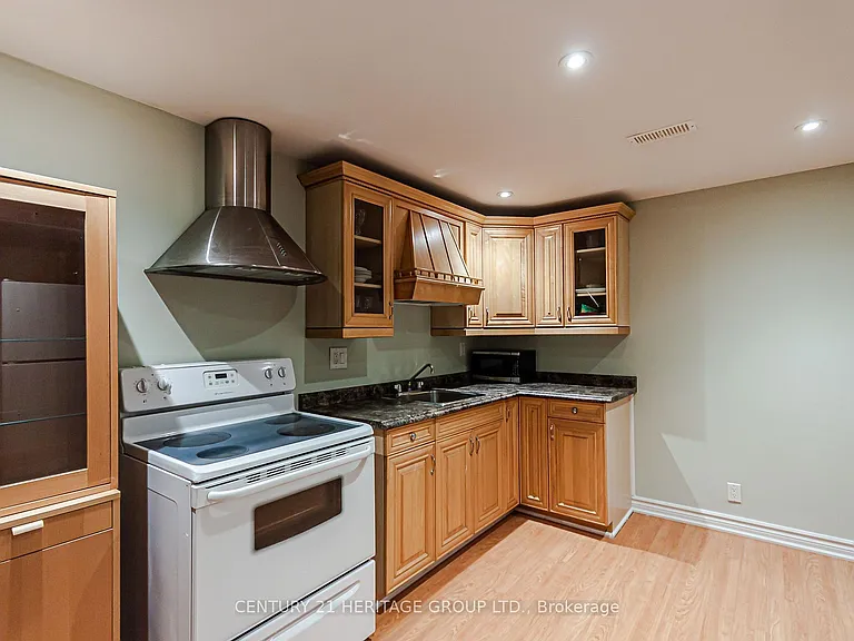 84 Maple Valley Rd — Photo 6