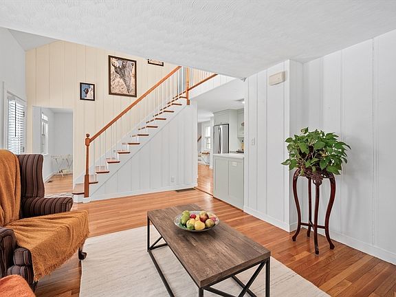 3rd image of 56-56 Fisher St #B