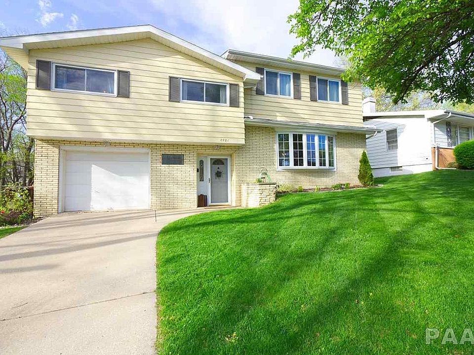 1st image of 2721 W Castle Ct