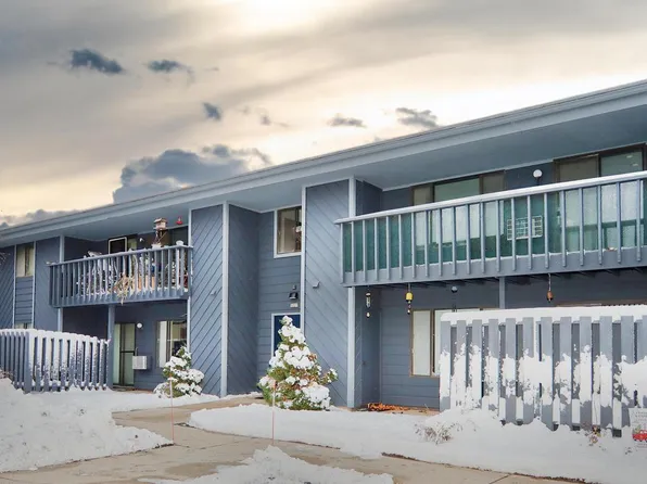 3227 West Meadows COURT #A, Sheboygan, WI 53081