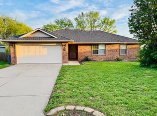 142 W Trail Point Drive, Nixa, MO 65714