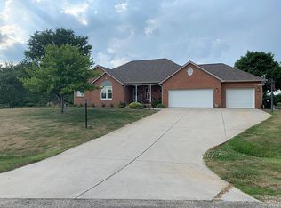 19740 Nottingham Dr, Downs, IL 61736