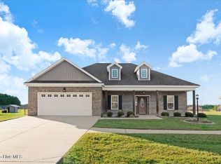 211 S Merganser Dr, Pikeville, NC 27863