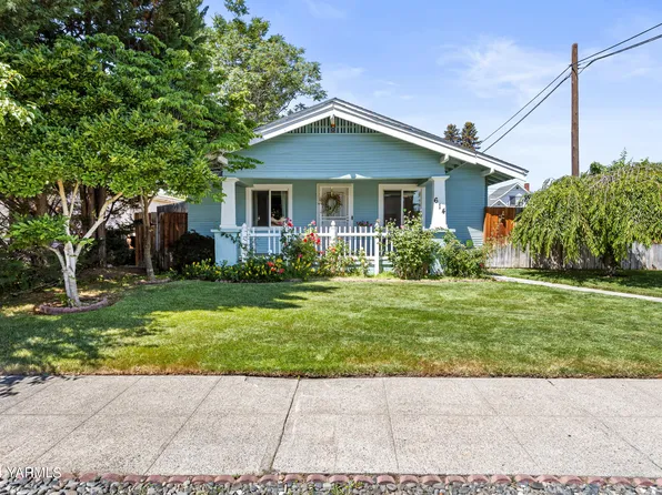 614 S 11th Ave, Yakima, WA 98902