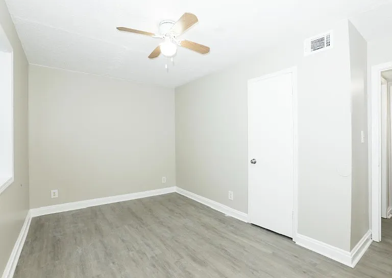 949-953 Washington St SW #8 — Photo 5