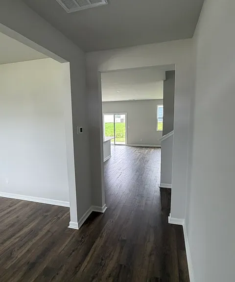 5437 Conifer Ln — Photo 3