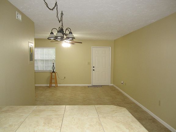 3rd image of 4139 Cedar Creek Cir APT 105
