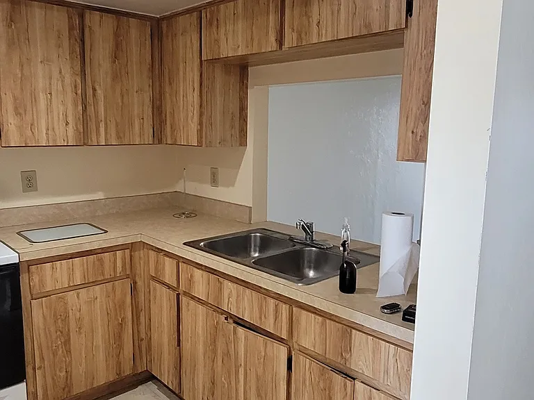 3801 Country Club Blvd #1-8 — Photo 35
