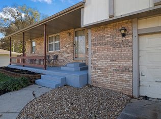 3668 W Watkins St, Springfield, MO 65802