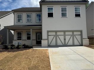 5551 Overview Dr, Flowery Branch, GA 30542