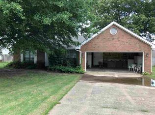 304 Hunters Ridge Dr, Jonesboro, AR 72404