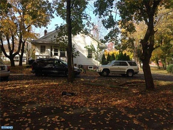 3rd image of 2535 S Lincoln Ave