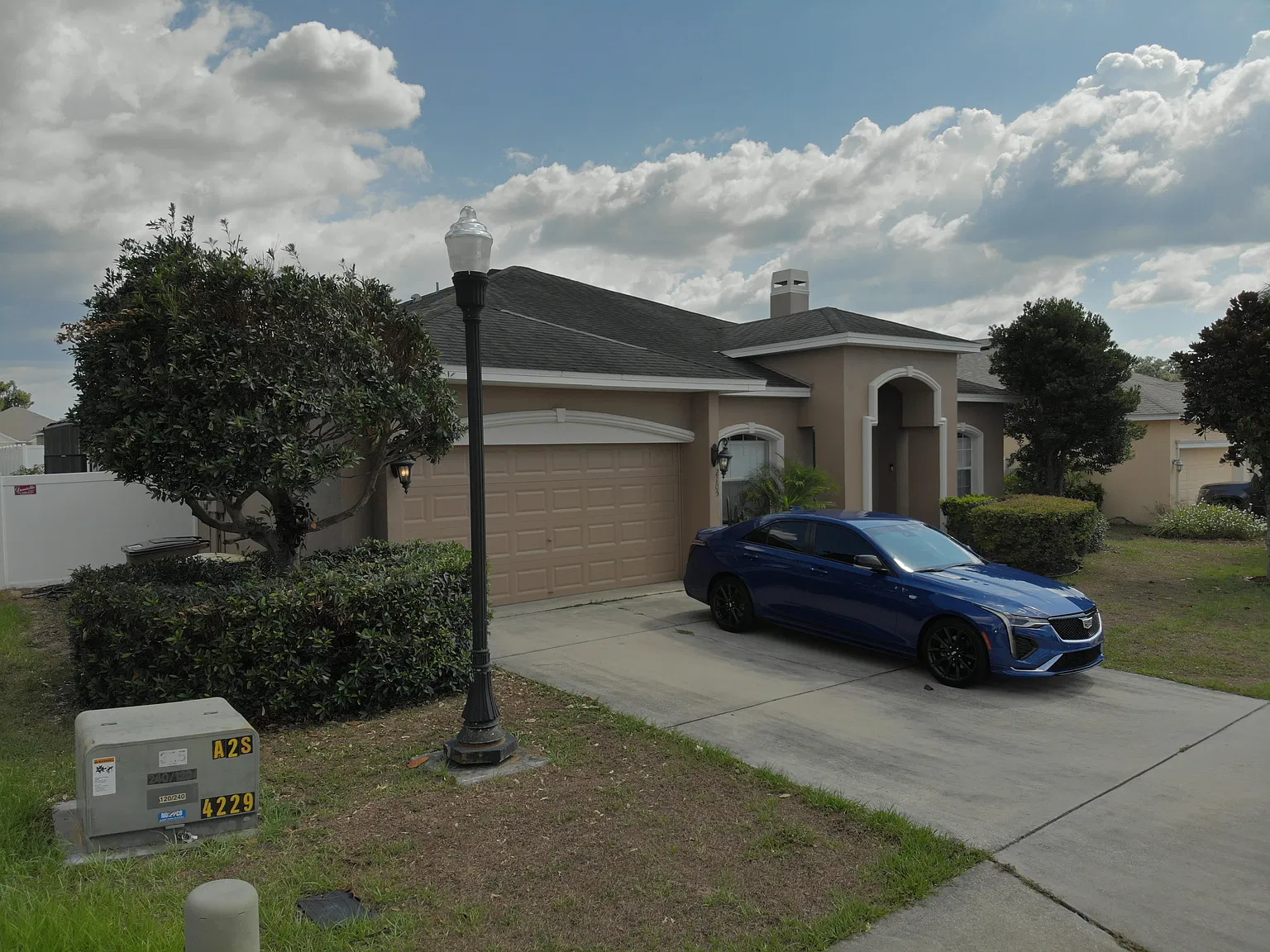 3 bed, 2064 sqft, $2,900 — Photo 2
