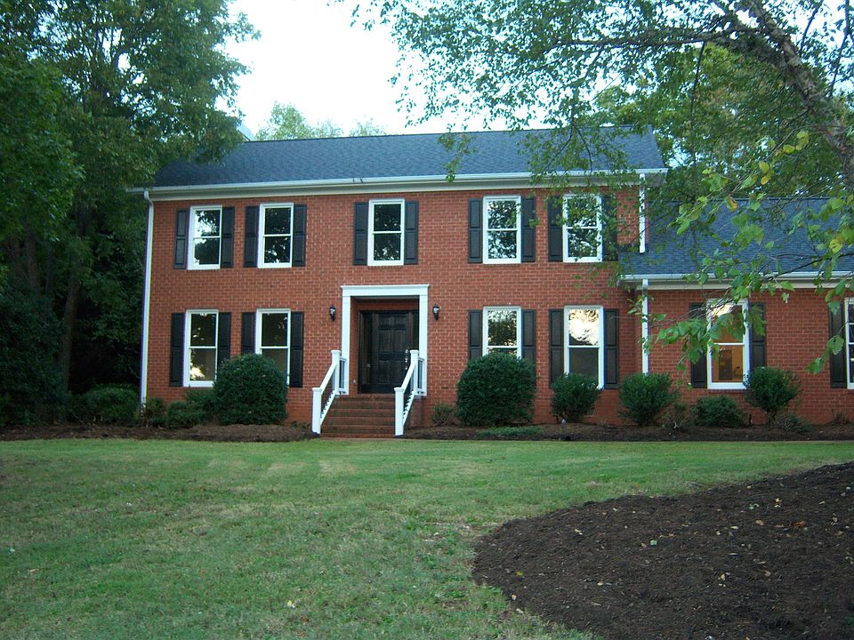1st image of 162 Hawk Creek Dr
