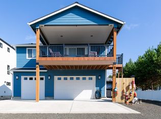 120 N 1st St, Pacific Beach, WA 98571