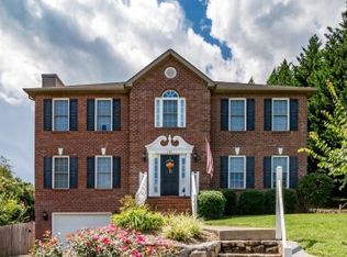 709 Geneva Cir, Roanoke, VA 24019