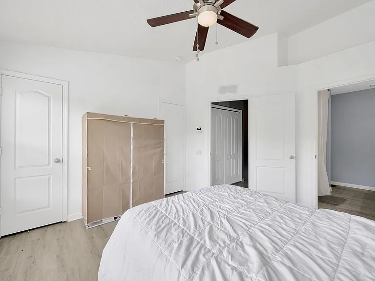 4427 Barnstead Dr — Photo 8