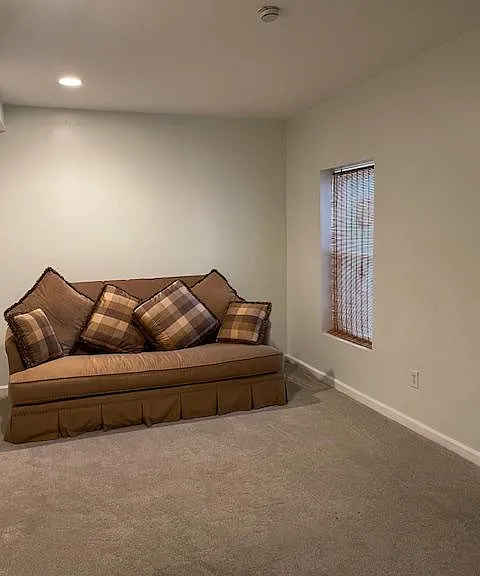 Unit Photo