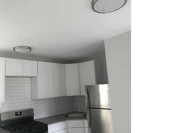 5th image of 31 Saint Josephs Ave