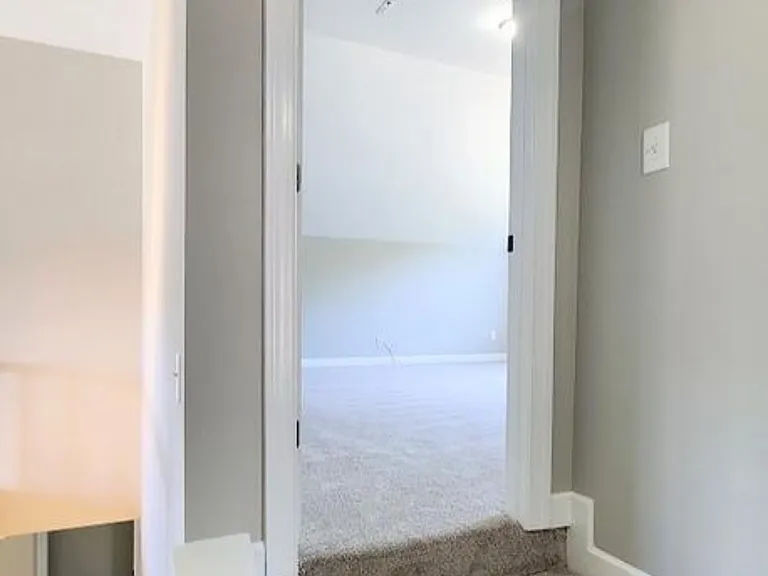 103 Hope Town Ct — Photo 37
