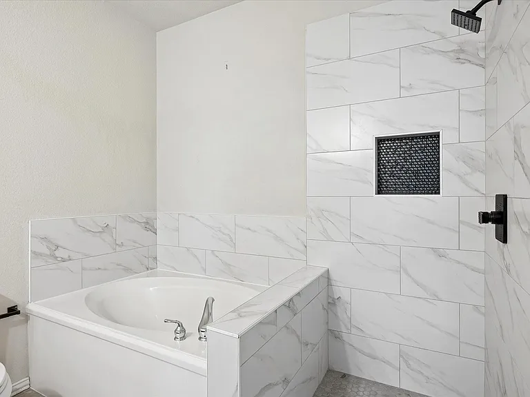 11589 Snyder Dr — Photo 9