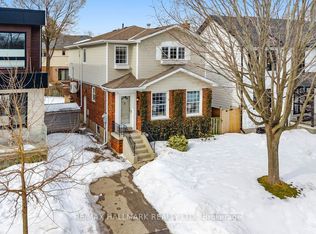 42 Hunt Club Dr, Toronto, ON M1N 2X1